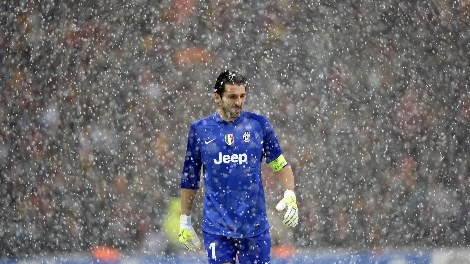 赛道与球场,双线战场上的决胜时刻