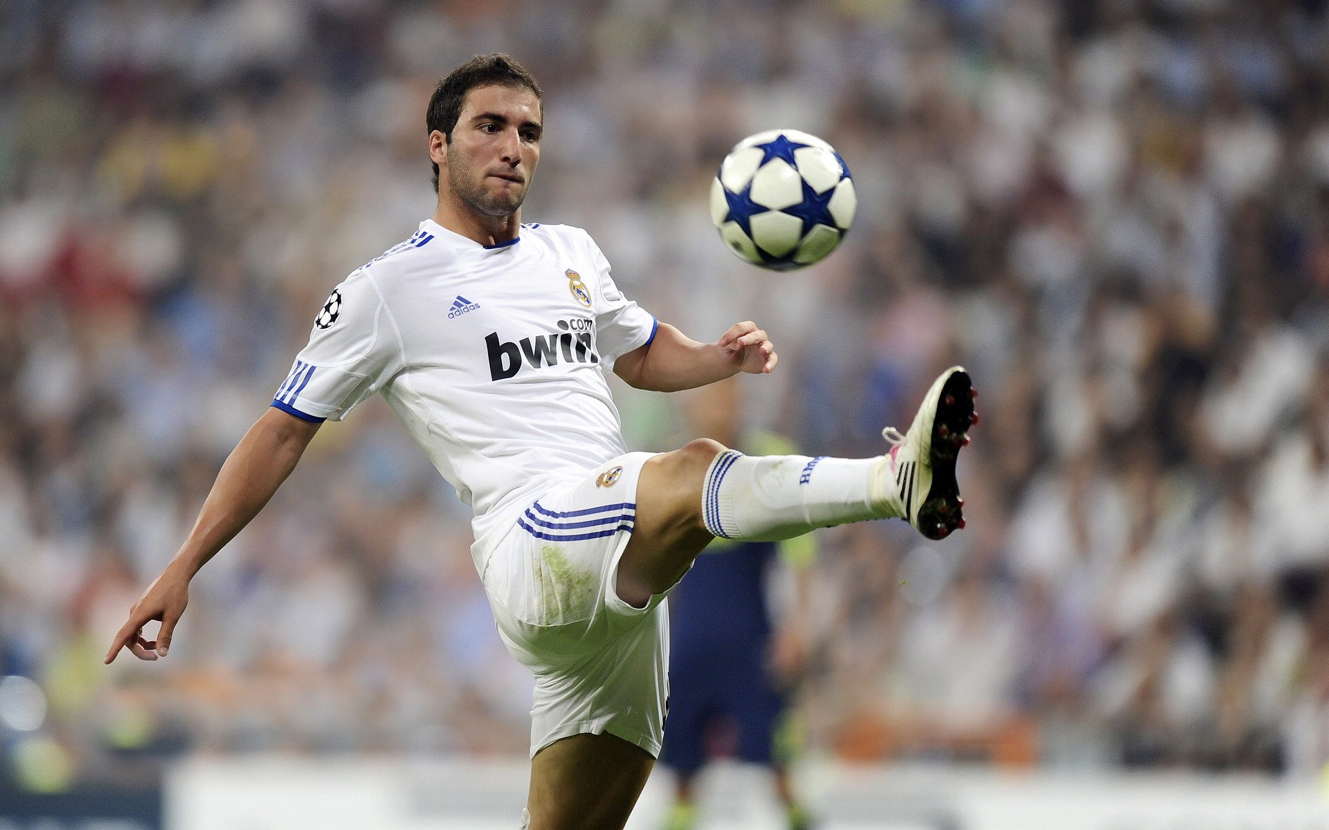 德甲争冠战之夜，哈登比赛走势一手掌控